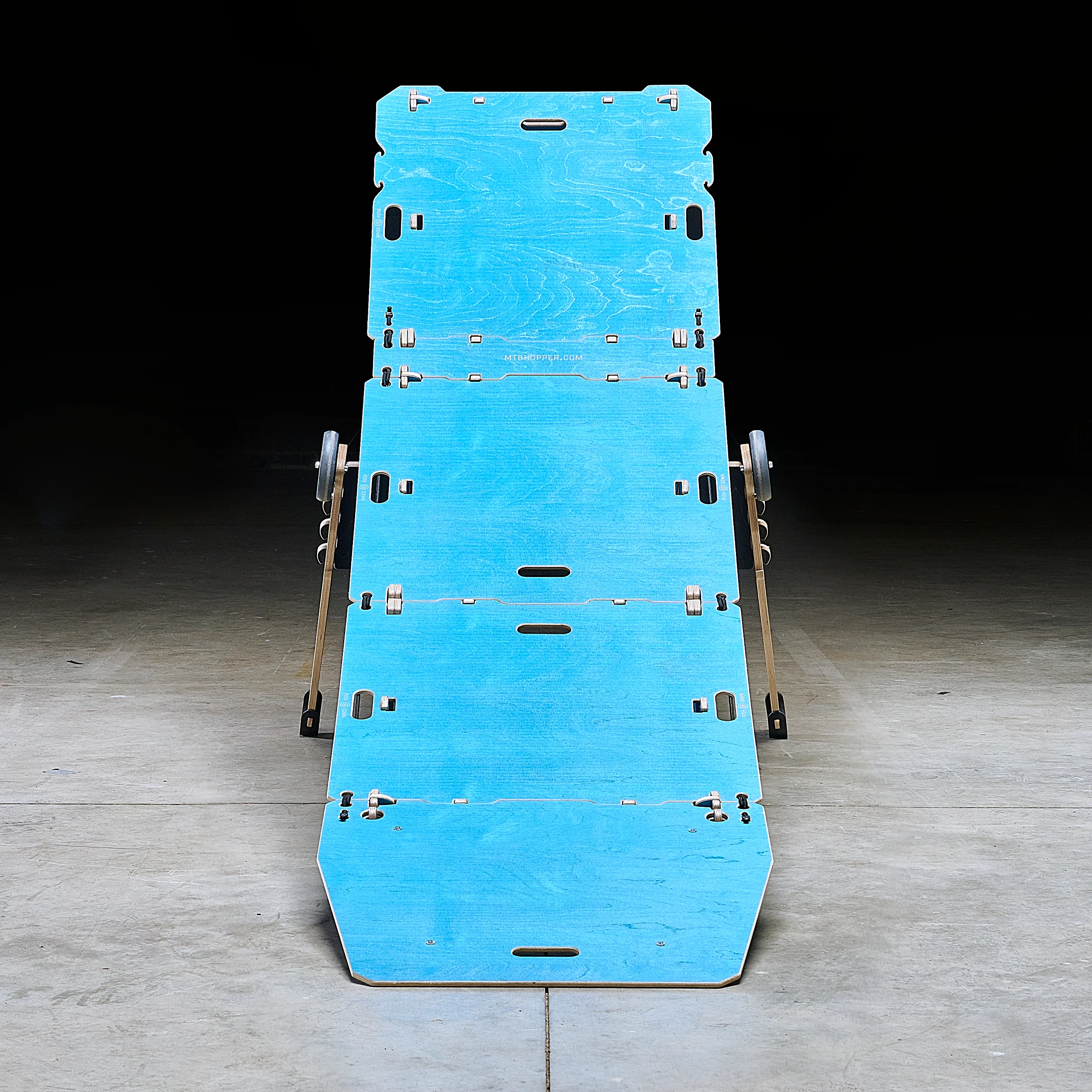AIR - Image 8