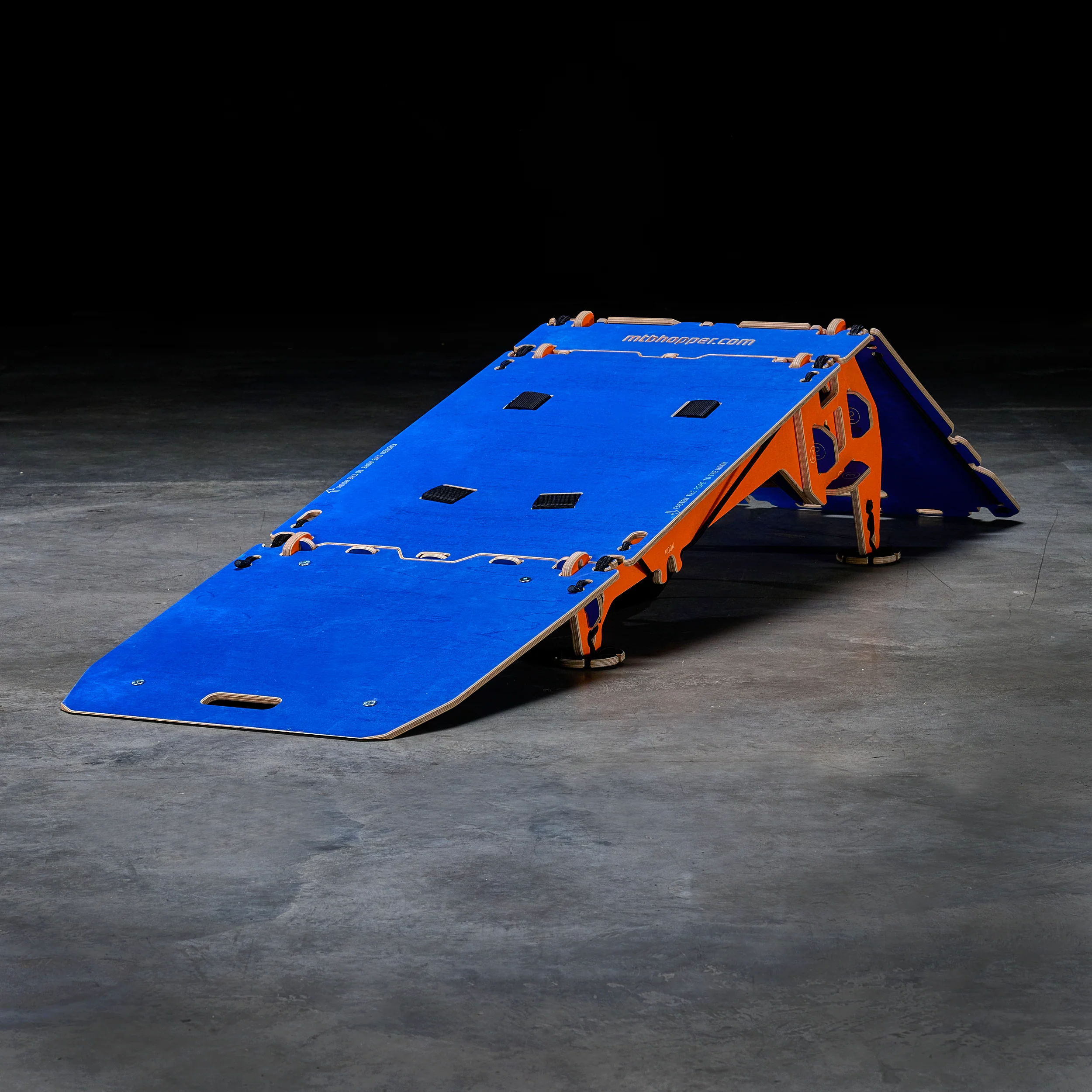 COACH - Image 7